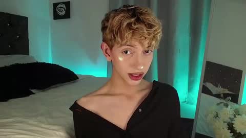 Kyle Cooper online show from 30, 12, 2024