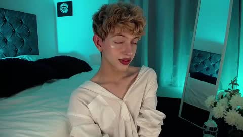 Kyle Cooper online show from 31, 12, 2024