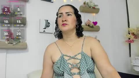 K Y L E online show from 24, 6, 2026