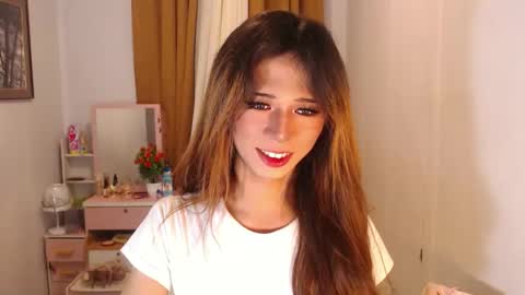 Snapshot of kylene17 chatting on 22, 11, 2025 babyKylene online show from 22, 11, 2025