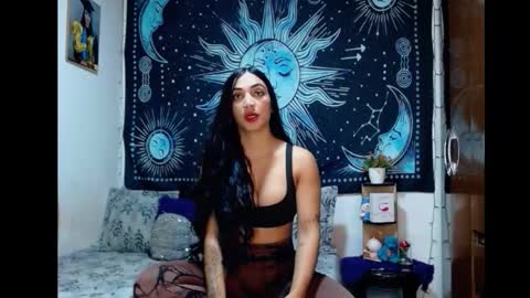 kylie online show from 30, 10, 2025