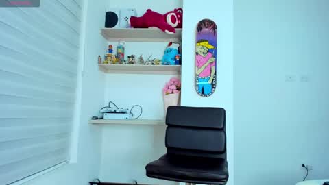 Snapshot of kylie_ex18 chatting on 11, 9, 2025 Kylie online show from 11, 9, 2025