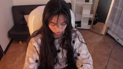 Snapshot of kylie_fire chatting on 10, 2, 2025 kylie online show from 10, 2, 2025
