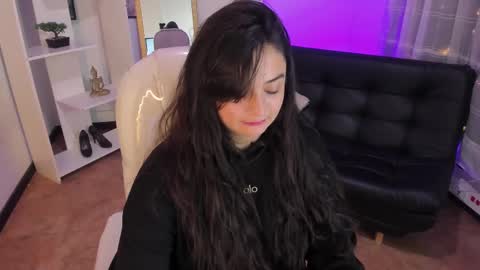 Snapshot of kylie_fire chatting on 1, 3, 2025 kylie online show from 1, 3, 2025