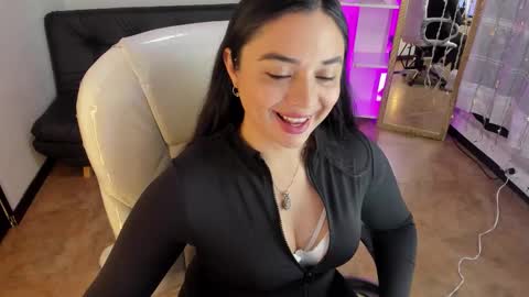 Snapshot of kylie_fire chatting on 7, 11, 2025 kylie online show from 7, 11, 2025