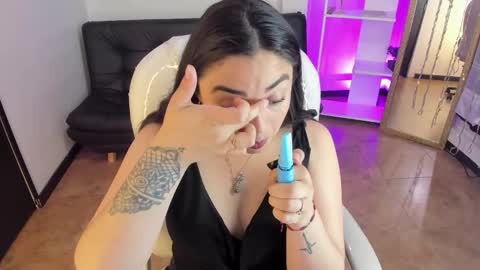 Snapshot of kylie_fire chatting on 11, 11, 2025 kylie online show from 11, 11, 2025