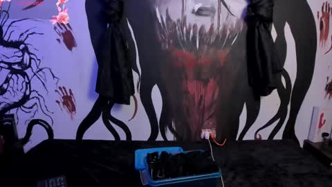 Snapshot of kylie_foxx1 chatting on 25, 2, 2025 submissive demon Please help me to reach 500 thumbs up online show from 25, 2, 2025