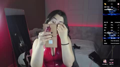 Snapshot of kylie_mellow chatting on 11, 10, 2025 Kylie online show from 11, 10, 2025