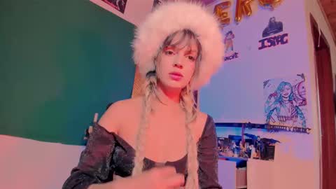   online show from 14, 9, 2025