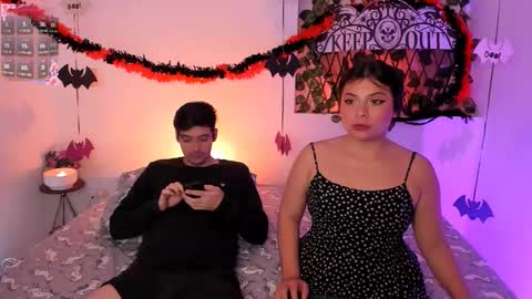 Snapshot of kylietimothee chatting on 13, 10, 2025 kylietimothee online show from 13, 10, 2025