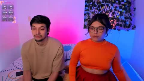 Snapshot of kylietimothee chatting on 7, 11, 2025 kylietimothee online show from 7, 11, 2025