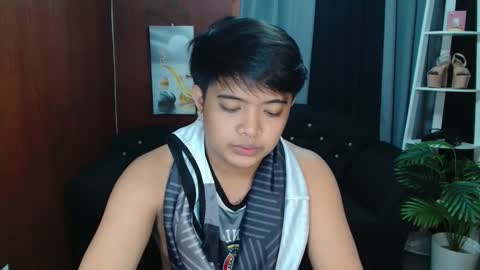 Snapshot of kyll_collins chatting on 7, 11, 2025 kyll_collins online show from 7, 11, 2025