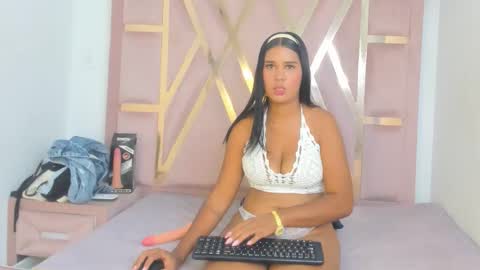 Snapshot of kymasm chatting on 29, 11, 2025 kym online show from 29, 11, 2025