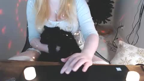 Snapshot of kymchi chatting on 21, 12, 2025 Check Out My NSFW OnlyFans Link On Bio online show from 21, 12, 2025