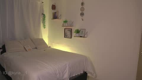 Snapshot of kyria__1 chatting on 22, 2, 2025 schedule 300 pm - 1100pm colombia time online show from 22, 2, 2025