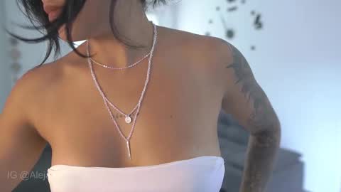 Snapshot of kyria__1 chatting on 11, 9, 2025 schedule 300 pm - 1100pm colombia time online show from 11, 9, 2025