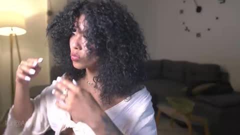 Snapshot of kyria__1 chatting on 16, 9, 2025 schedule 300 pm - 1100pm colombia time online show from 16, 9, 2025