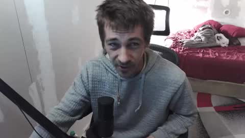 Snapshot of l1v1nth3dr3am chatting on 23, 10, 2025 l1v1nth3dr3am online show from 23, 10, 2025