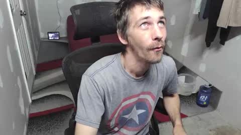 Snapshot of l1v1nth3dr3am chatting on 27, 10, 2025 l1v1nth3dr3am online show from 27, 10, 2025