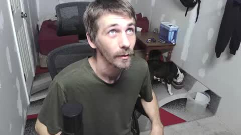 Snapshot of l1v1nth3dr3am chatting on 6, 11, 2025 l1v1nth3dr3am online show from 6, 11, 2025