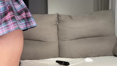 Julie online show from 5, 3, 2026