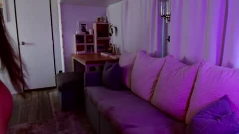 Snapshot of l_and_elle chatting on 19, 2, 2025 Giselle online show from 19, 2, 2025