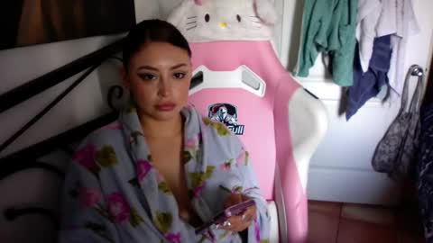 la_lechera_ online show from 8, 1, 2026