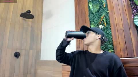 labrinthteasing online show from 17, 2, 2026