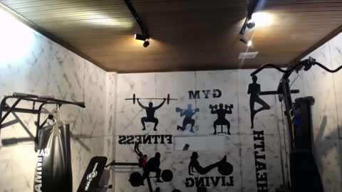 labrinthteasing online show from 18, 2, 2026