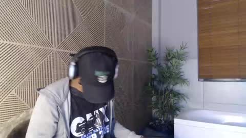 labrinthteasing online show from 26, 2, 2026