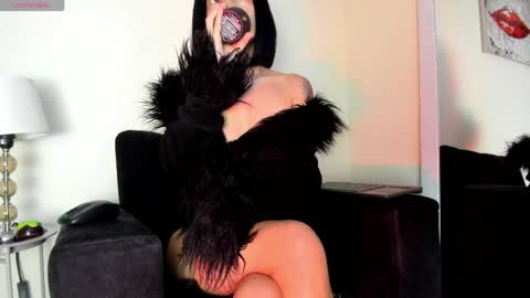 lace_victoria online show from 19, 5, 2026