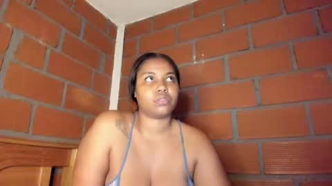 Snapshot of ladahear_ chatting on 10, 12, 2024 Akyra online show from 10, 12, 2024