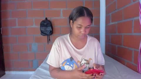 Snapshot of ladahear_ chatting on 8, 2, 2025 Akyra online show from 8, 2, 2025