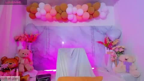 Laden And Juan online show from 5, 2, 2026