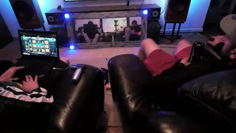 Hectic online show from 30, 10, 2025