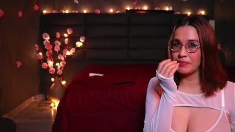 Kathie  Dicky    online show from 22, 9, 2025