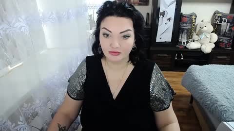 lady_boom_ online show from 3, 2, 2025