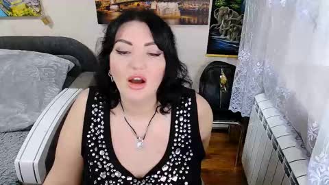 lady_boom_ online show from 21, 11, 2025