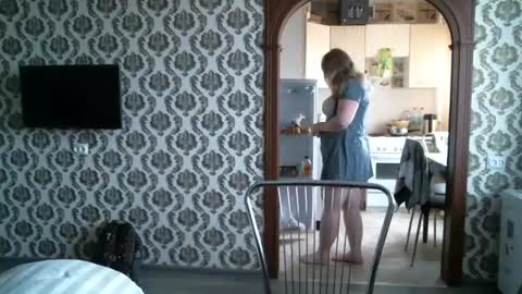 lady cute cat29 online show from 13, 4, 2026