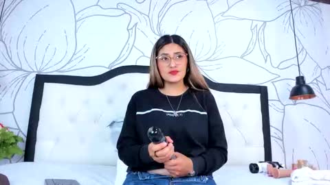 LADY  online show from 31, 3, 2026