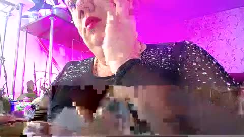 Snapshot of lady_gloria chatting on 1, 1, 2025 Lady Gloria online show from 1, 1, 2025