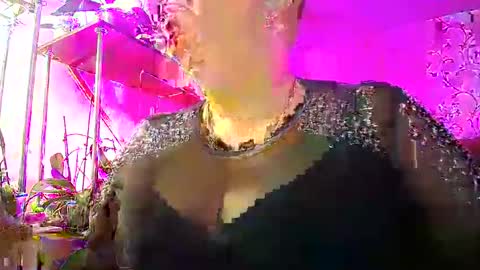 Snapshot of lady_gloria chatting on 5, 1, 2025 Lady Gloria online show from 5, 1, 2025