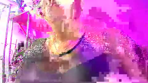 Snapshot of lady_gloria chatting on 11, 1, 2025 Lady Gloria online show from 11, 1, 2025