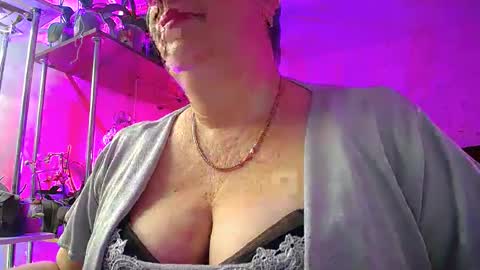 Snapshot of lady_gloria chatting on 27, 2, 2025 Lady Gloria online show from 27, 2, 2025