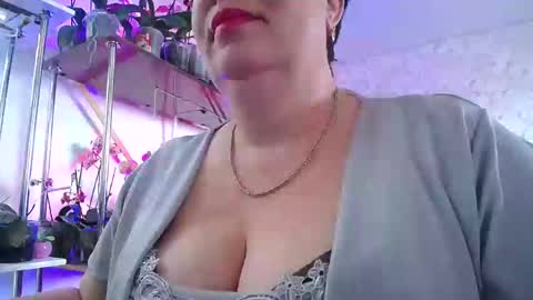 Snapshot of lady_gloria chatting on 1, 3, 2025 Lady Gloria online show from 1, 3, 2025