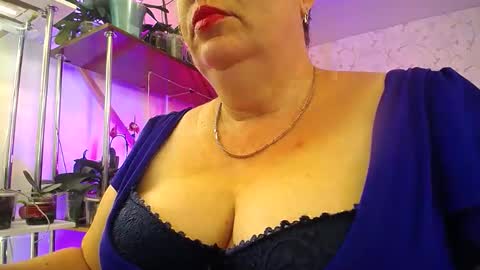 Snapshot of lady_gloria chatting on 14, 9, 2025 Lady Gloria online show from 14, 9, 2025