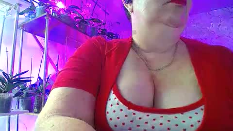 Snapshot of lady_gloria chatting on 10, 11, 2025 Lady Gloria online show from 10, 11, 2025