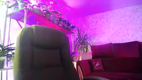 Snapshot of lady_gloria chatting on 11, 11, 2025 Lady Gloria online show from 11, 11, 2025