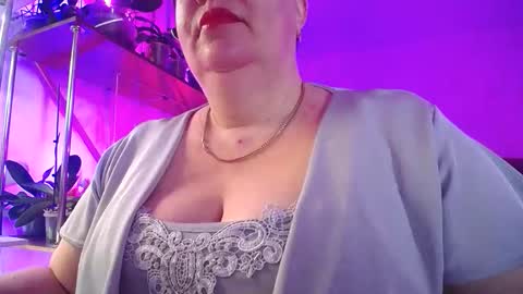 Lady Gloria online show from 9, 3, 2026