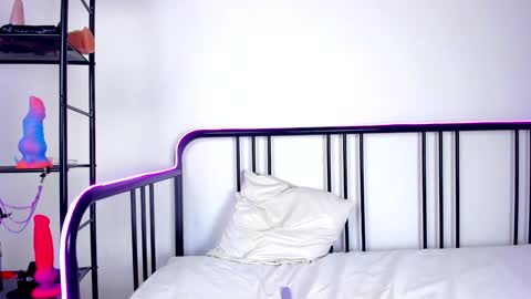 Mia online show from 22, 12, 2024